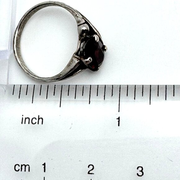 Vintage Sterling Silver Ring Oval Garnet Gemstone Nature Left Design Size 7.5 - Picture 3 of 9